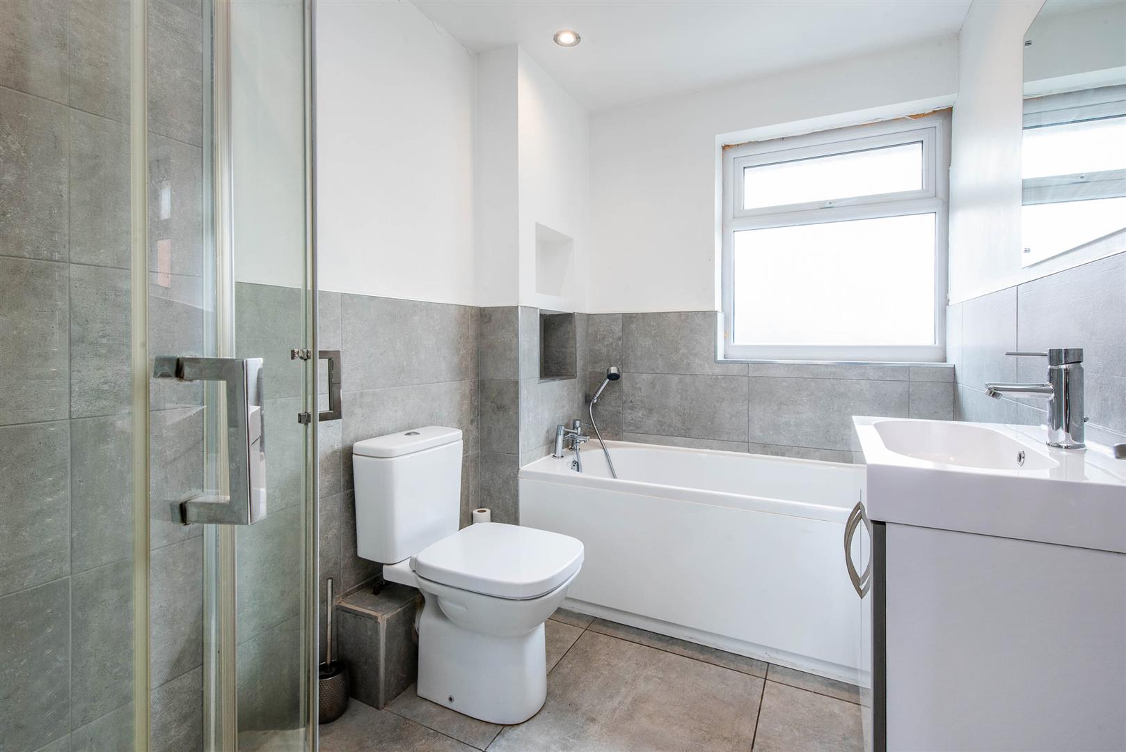 4 bed property in Yarrow Close, Leyland